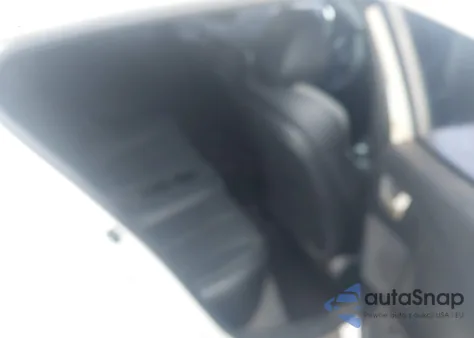 2016 Hyundai Veloster Turbo z USA, uszkodzony, nr VIN KMHTC6AE0GU283757